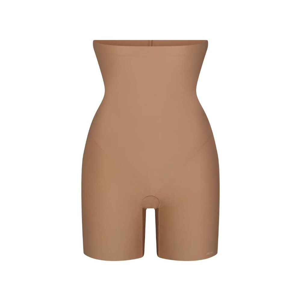 SKIMS BODY HIGH-WAISTED MID THIGH SHORT